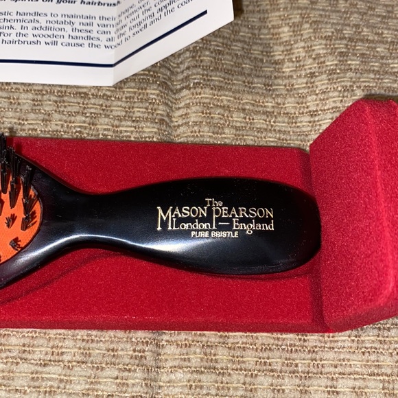 🎉❤️Host Pick❤️🎉 NWT Mason Pearson Pure Bristle Pocket Brush - Picture 6 of 12